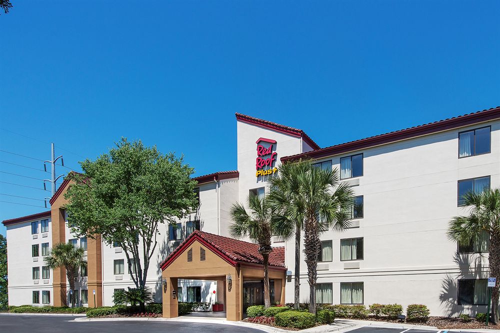 Red Roof Inn PLUS + Gainesville image 1